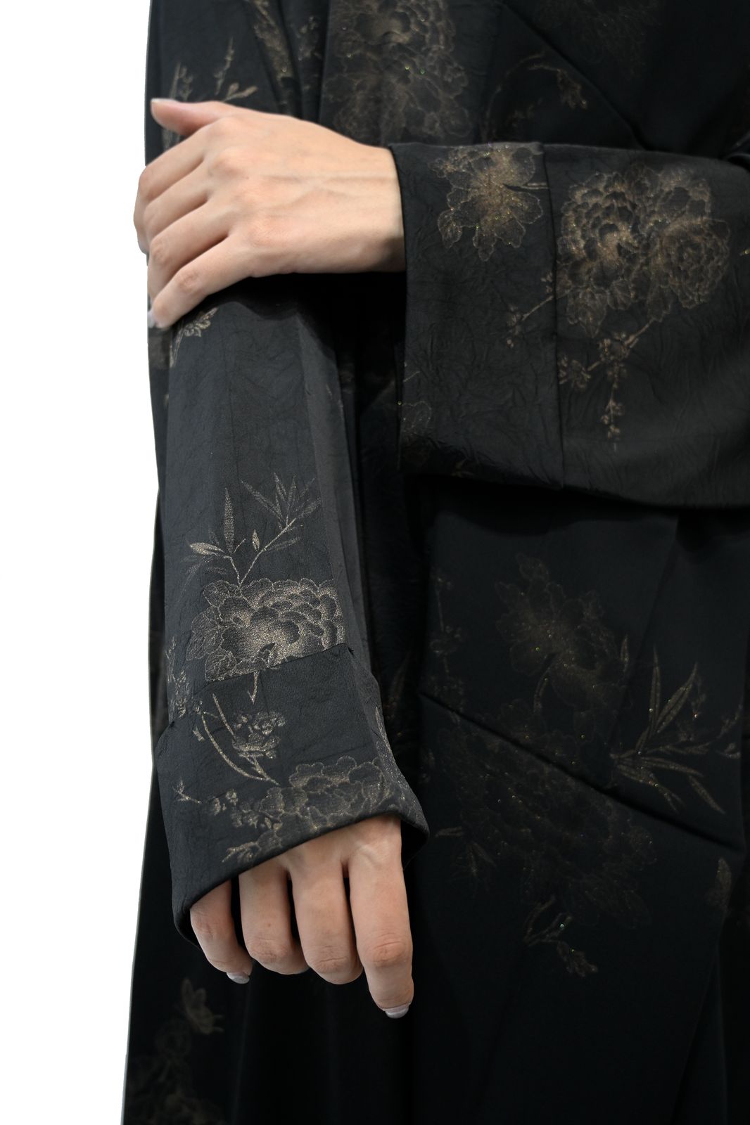 P004 Oxiwave Premium Abaya – Made in Dubai