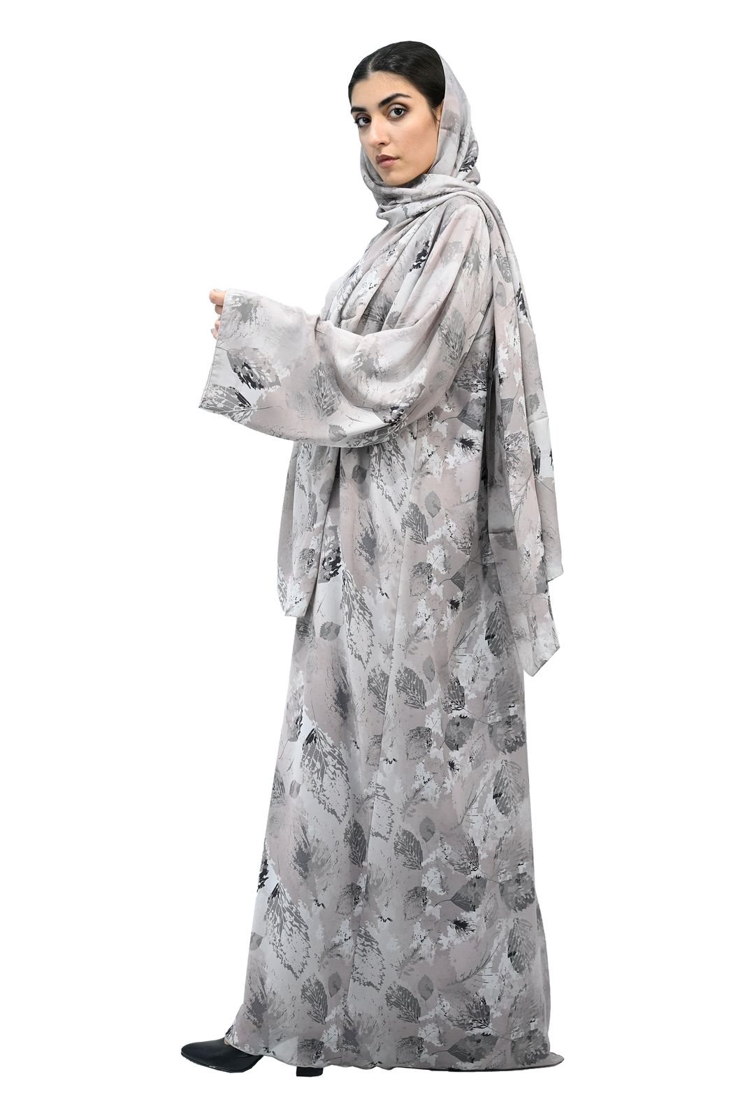 P001 Oxiwave Premium Abaya – Made in Dubai