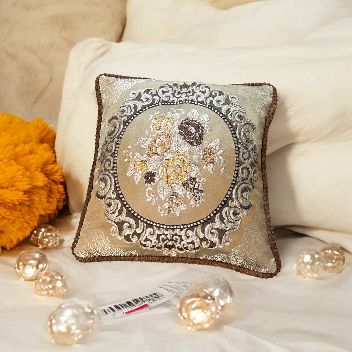 CU04 Cushion insert with cushion cover