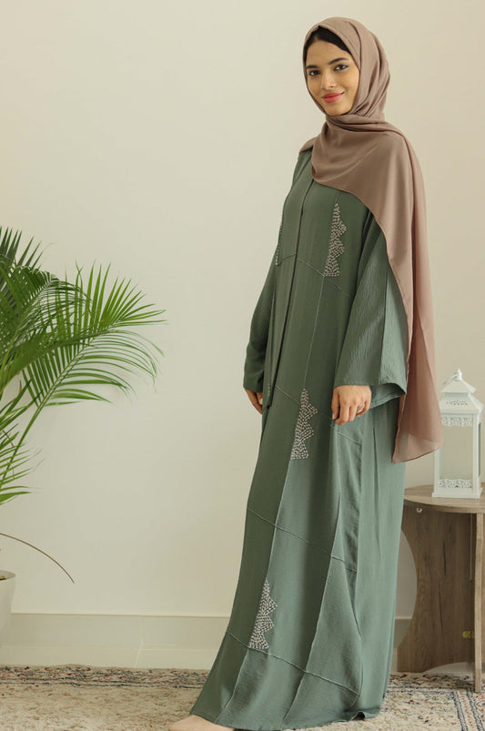 Zaehba abaya